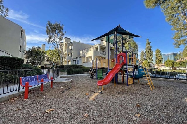 5515 Canoga Ave 105, Woodland Hills, CA 91367 — photo 28 of 36