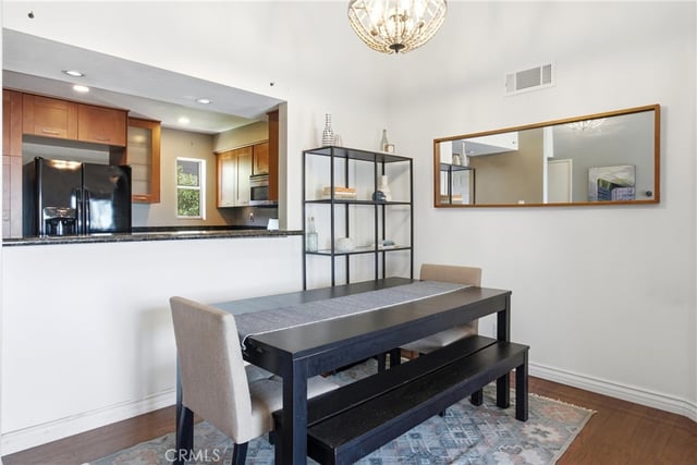 384 Redondo Avenue 401, Long Beach, CA 90814 — photo 12 of 39
