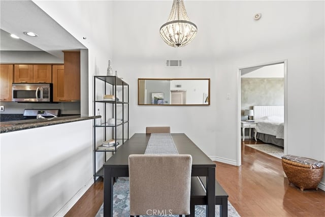 384 Redondo Avenue 401, Long Beach, CA 90814 — photo 13 of 39