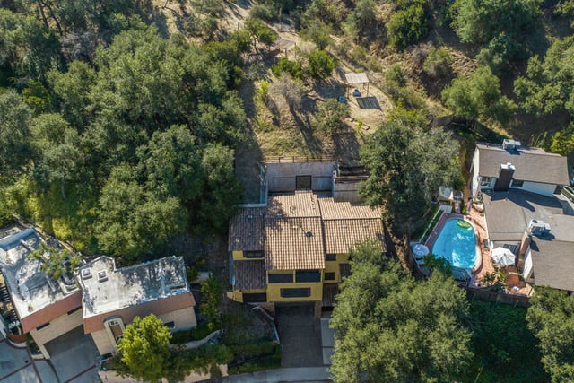 2566 E Chevy Chase Drive, Glendale, CA 91206 — photo 42 of 65