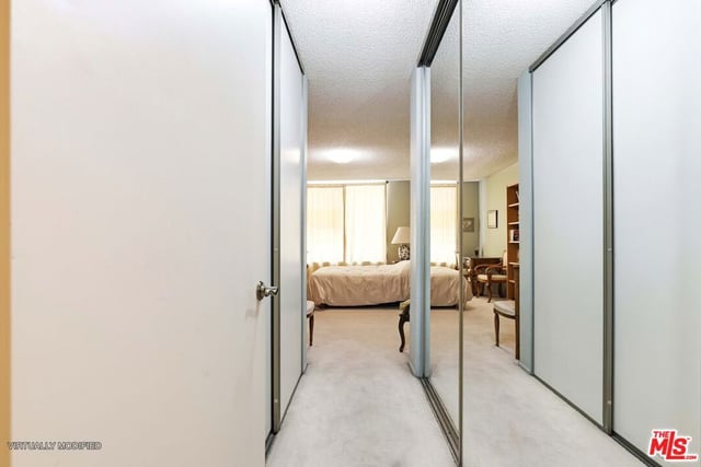 104 S Hayworth Avenue 101, Los Angeles, CA 90048 — photo 17 of 27