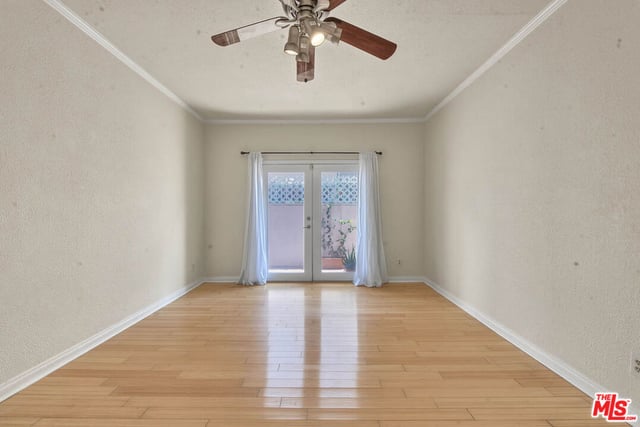 104 S Hayworth Avenue 103, Los Angeles, CA 90048 — photo 18 of 44