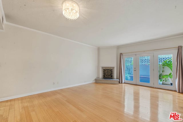 104 S Hayworth Avenue 103, Los Angeles, CA 90048 — photo 6 of 44