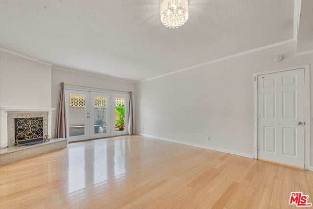 104 S Hayworth Avenue 103, Los Angeles, CA 90048 — photo 9 of 44