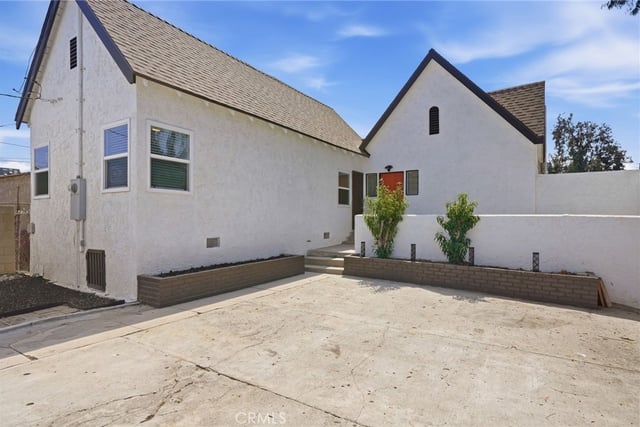 655 W 112th St, Los Angeles, CA 90044 — photo 36 of 45