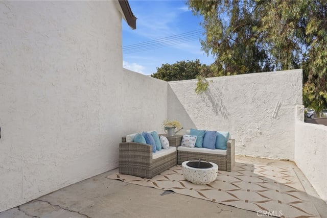 655 W 112th St, Los Angeles, CA 90044 — photo 37 of 45