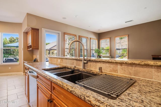 122 Via Sandra, Newbury Park, CA 91320 — photo 15 of 78