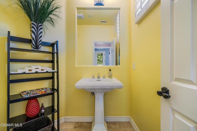 122 Via Sandra, Newbury Park, CA 91320 — photo 24 of 78