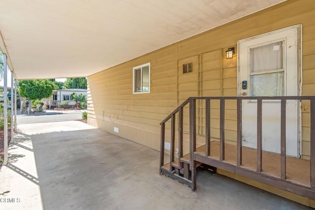 133 Calle De La Rosa 133, Camarillo, CA 93012 — photo 24 of 38