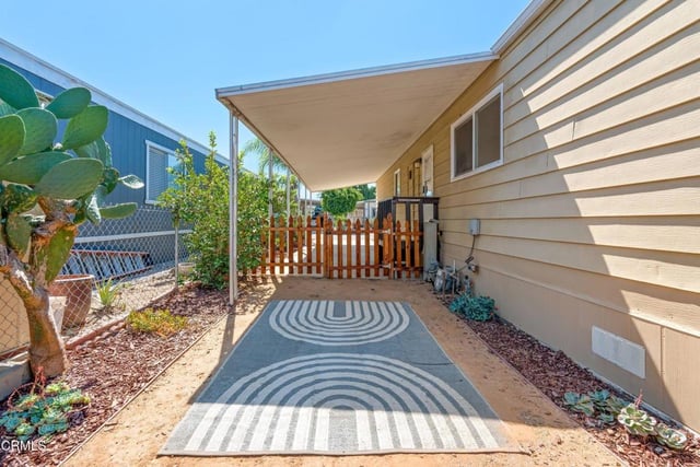 133 Calle De La Rosa 133, Camarillo, CA 93012 — photo 25 of 38