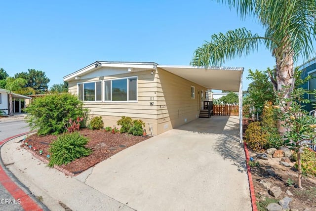 133 Calle De La Rosa 133, Camarillo, CA 93012 — photo 3 of 38