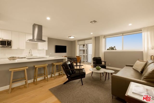 100 S Doheny Drive 607, Los Angeles, CA 90048 — photo 3 of 11