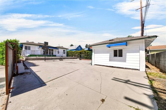 184 S Harvard Boulevard, Los Angeles, CA 90004 — photo 37 of 49