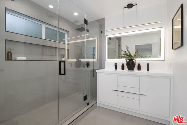5900 Nita Avenue, Woodland Hills, CA 91367 — photo 25 of 65
