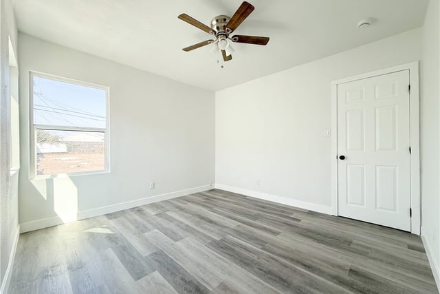 619 E 116th Street, Los Angeles, CA 90059 — photo 10 of 15
