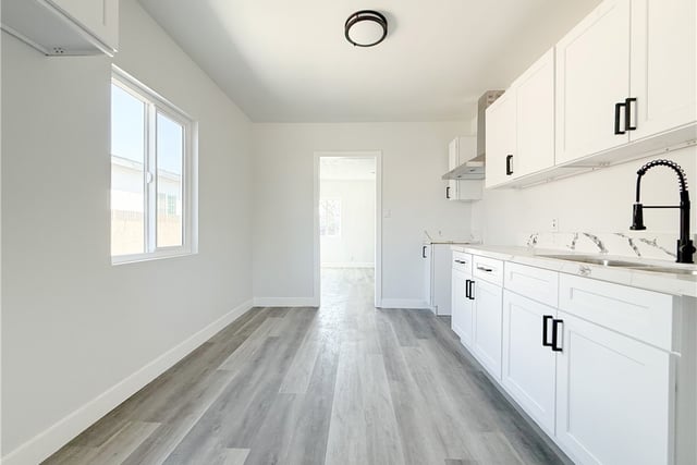 619 E 116th Street, Los Angeles, CA 90059 — photo 9 of 15