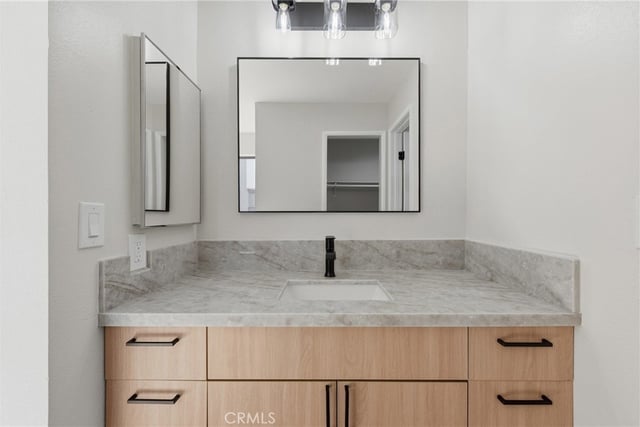 6275 Canoga 68, Woodland Hills, CA 91367 — photo 14 of 27