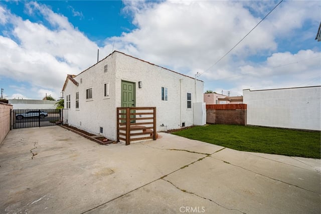 1125 W 99th, Los Angeles, CA 90044 — photo 17 of 20