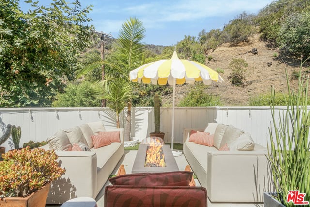 3560 Mandeville Canyon Road, Los Angeles, CA 90049 — photo 16 of 34