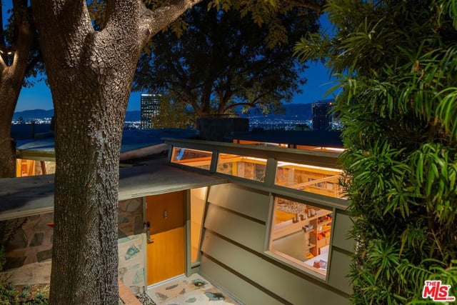 3580 Multiview Drive, Los Angeles, CA 90068 — photo 3 of 31