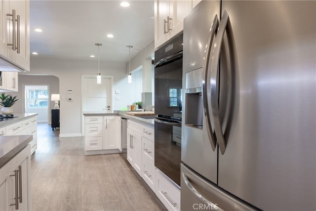 14734 Magnolia Boulevard, Sherman Oaks, CA 91403 — photo 12 of 32