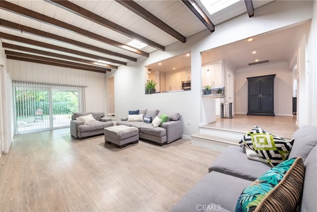 14734 Magnolia Boulevard, Sherman Oaks, CA 91403 — photo 17 of 32
