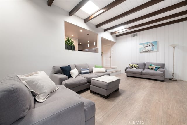 14734 Magnolia Boulevard, Sherman Oaks, CA 91403 — photo 18 of 32