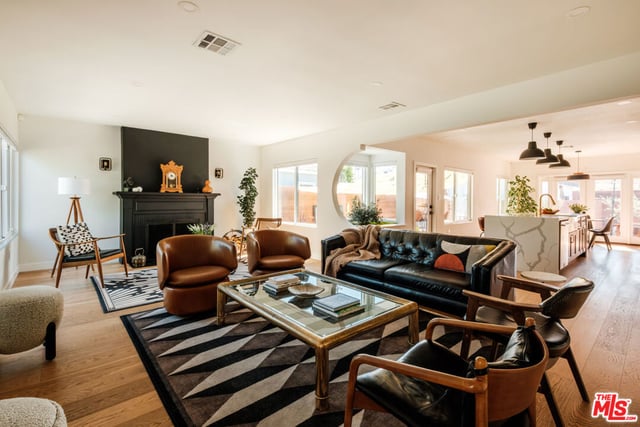 3625 Somerset Drive, Los Angeles, CA 90016 — photo 3 of 45