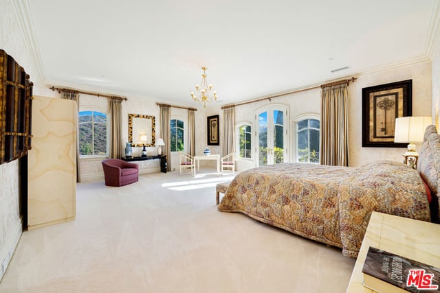 900 W Stafford Road, Thousand Oaks, CA 91361 — photo 33 of 43