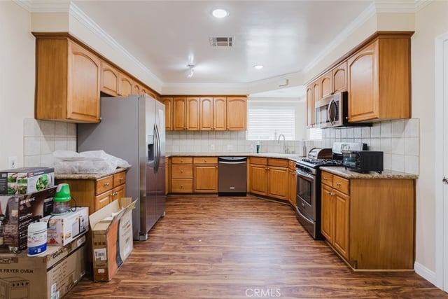 10500 Dempsey Avenue, Granada Hills, CA 91344 — photo 16 of 57