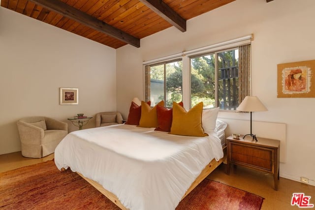 3493 Valley Meadow Road, Sherman Oaks, CA 91403 — photo 27 of 34
