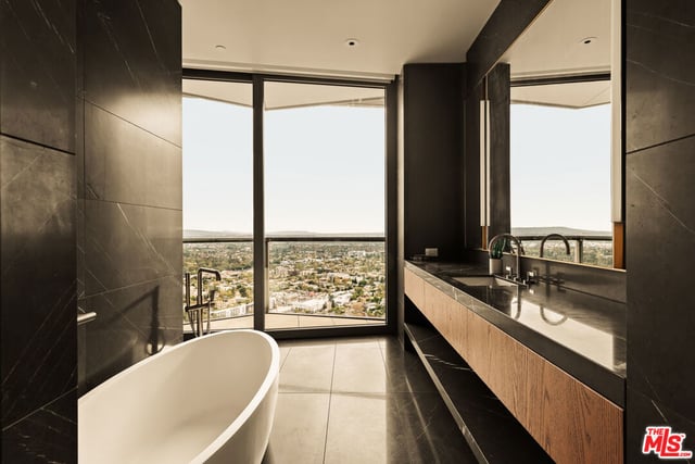 211 W Elm Court 30A, Los Angeles, CA 90067 — photo 16 of 34