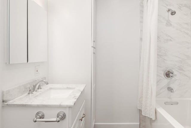 5857 Willis Avenue, Sherman Oaks, CA 91411 — photo 14 of 34