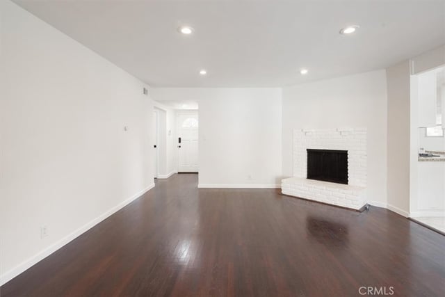 5857 Willis Avenue, Sherman Oaks, CA 91411 — photo 7 of 34