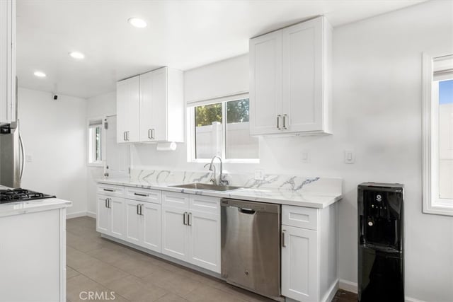 5857 Willis Avenue, Sherman Oaks, CA 91411 — photo 9 of 34