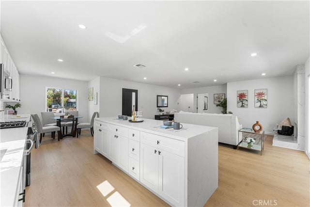 17149 Donmetz Street, Granada Hills, CA 91344 — photo 11 of 41