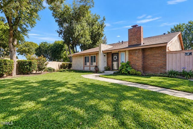 723 Nandina Place, Oxnard, CA 93036 — photo 3 of 26