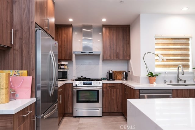 6943 Goodland Avenue, North Hollywood, CA 91605 — photo 12 of 30