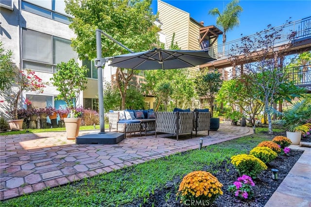 525 S Ardmore Avenue 161, Los Angeles, CA 90020 — photo 11 of 18