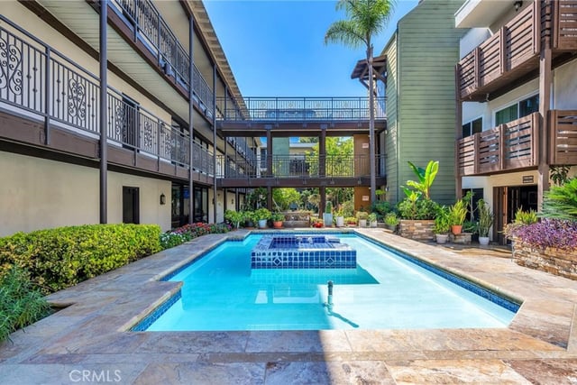 525 S Ardmore Avenue 161, Los Angeles, CA 90020 — photo 12 of 18