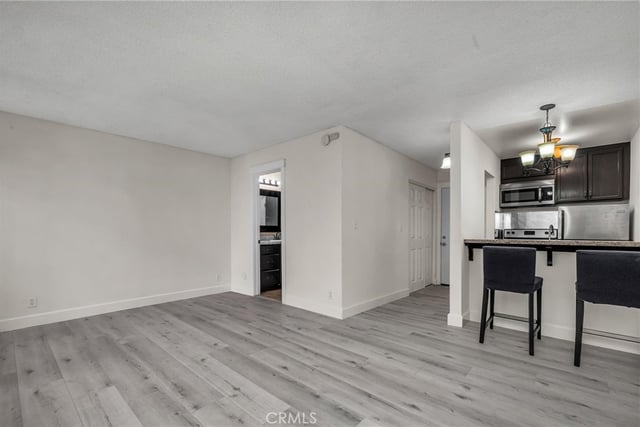525 S Ardmore Avenue 161, Los Angeles, CA 90020 — photo 2 of 18