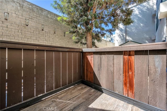 525 S Ardmore Avenue 161, Los Angeles, CA 90020 — photo 5 of 18