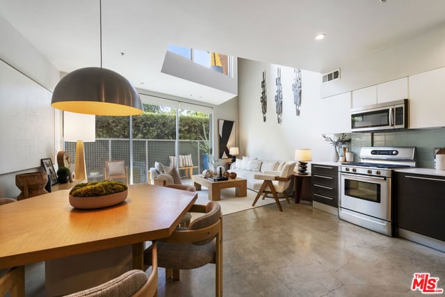 6683 Franklin Avenue 3, Los Angeles, CA 90028 — photo 10 of 43