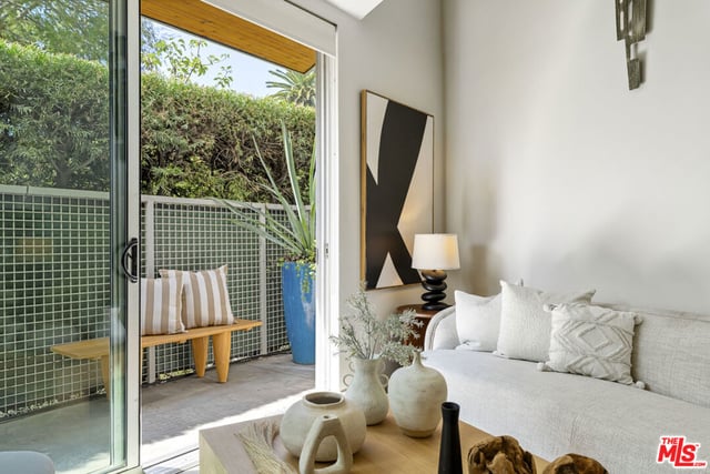 6683 Franklin Avenue 3, Los Angeles, CA 90028 — photo 18 of 43