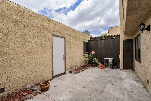 6746 Encino Avenue 2, Lake Balboa, CA 91406 — photo 39 of 43