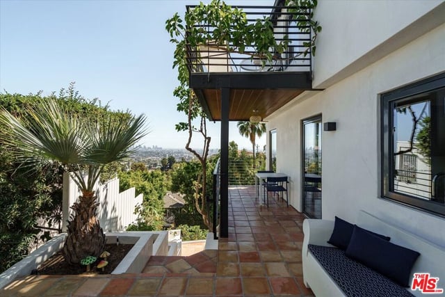 2551 Glendower Avenue, Los Angeles, CA 90027 — photo 10 of 43