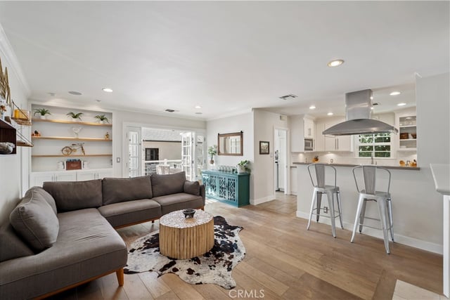 12706 Hortense Street, Studio City, CA 91604 — photo 10 of 33