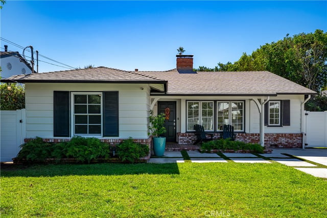 12706 Hortense Street, Studio City, CA 91604 — photo 2 of 33