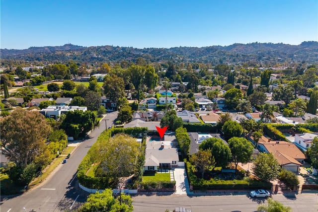 12706 Hortense Street, Studio City, CA 91604 — photo 32 of 33