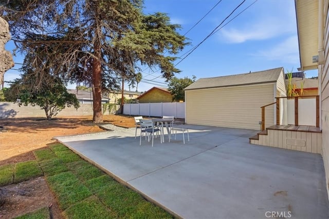 2064 Myrtle, Long Beach, CA 90806 — photo 39 of 42